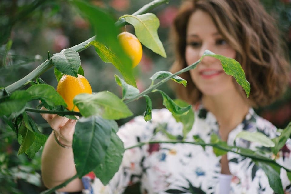 How to Increase Collagen and Elastin in Skin Naturally