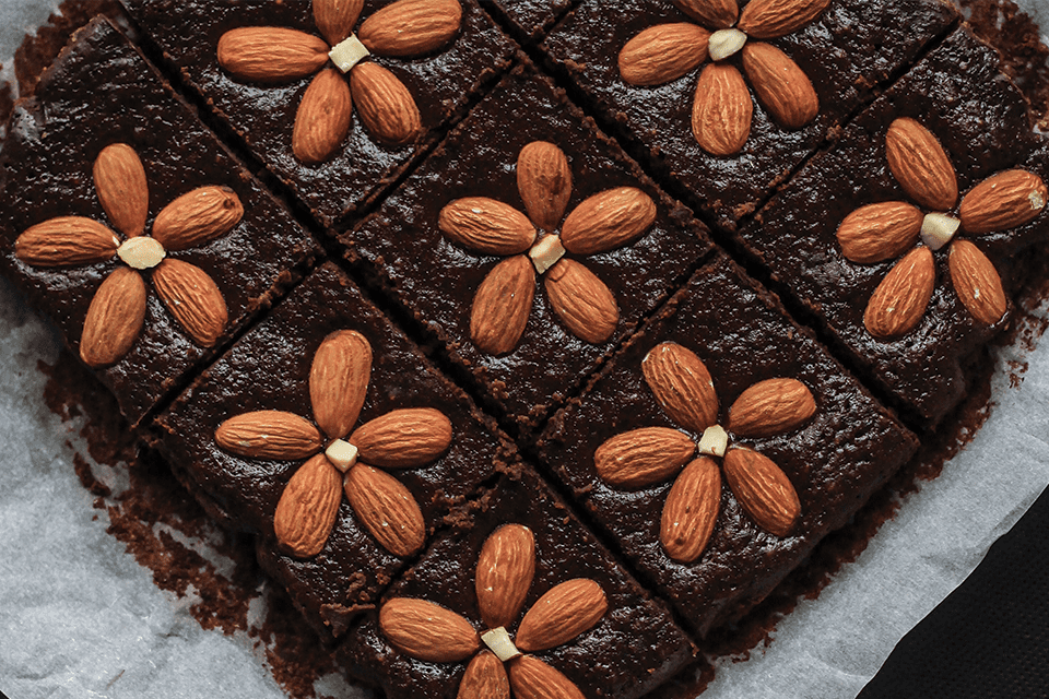 Creamy MCT: Brownie Bombs